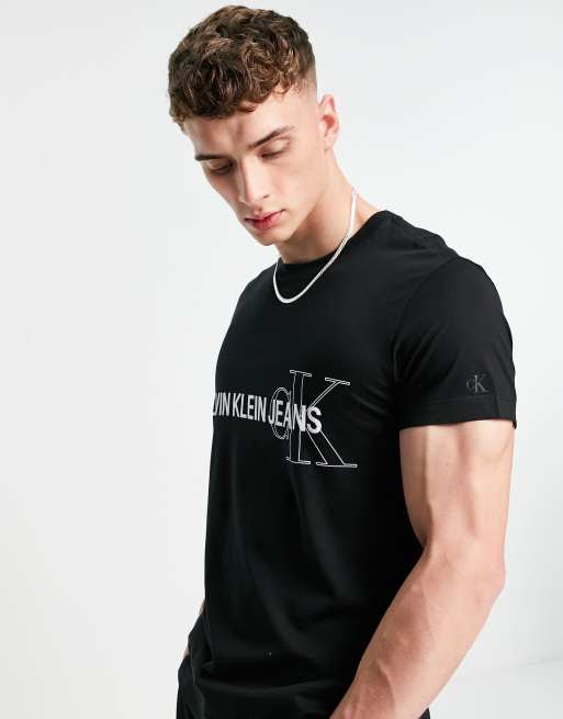 Calvin Klein Jeans t-shirt in black with sleeve institutional logo