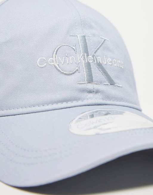 Calvin Klein Jeans – Jasnoniebieska czapka z daszkiem i monogramem, 4 z 4