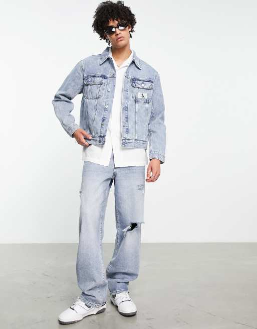 Calvin Klein Jeans – Jasnoniebieska kurtka jeansowa w stylu lat 90. o regularnym kroju