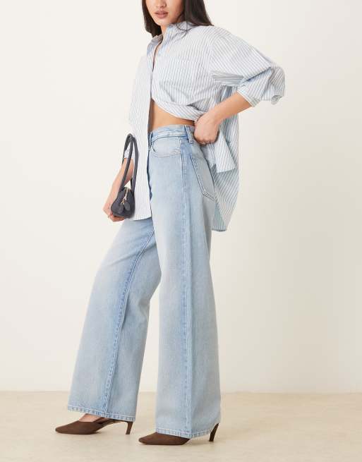 Calvin Klein Jeans – Jasnoniebieskie jeansy z szerokimi nogawkami, 2 z 5