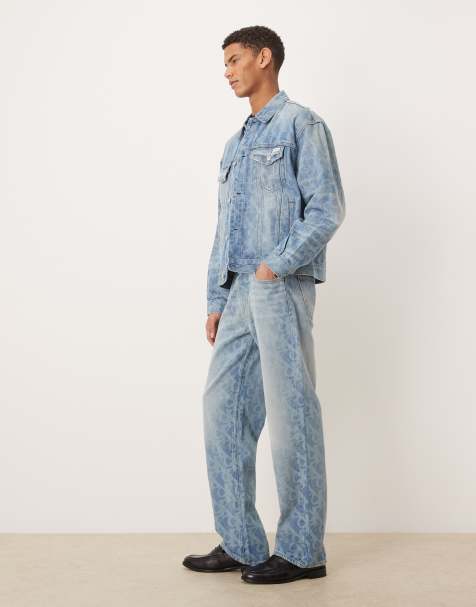 Calvin Klein Jeans - Jean droit style années 90 avec logo sur l'ensemble - Bleu clair délavé - view 1