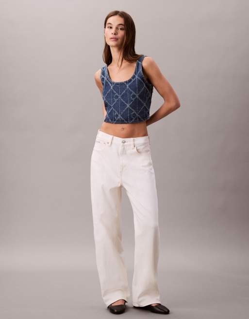 Calvin Klein Jeans – Jeans-Bralette in Mittelblau mit durchgehendem Lasercut-Logomuster, 4 von 4