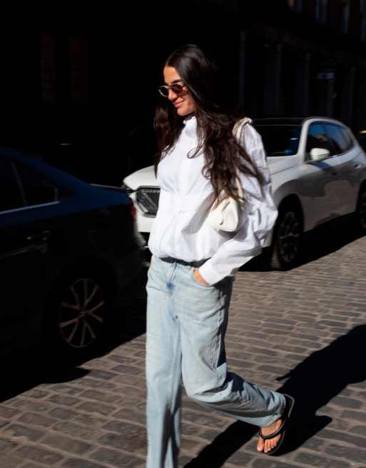 Calvin Klein Jeans – Jeans in blauer Stone-Waschung im 90er-Stil mit geradem Schnitt, 2 von 7