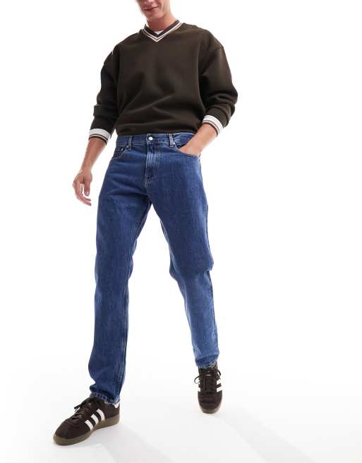 Calvin Klein Jeans - Jeans met rechte pijpen in jaren 90-stijl in mid wash