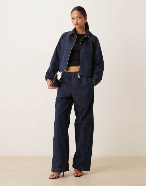 Calvin Klein Jeans – Jeansjacke aus Nylon in dunklem Marineblau, Kombiteil, 2 von 4