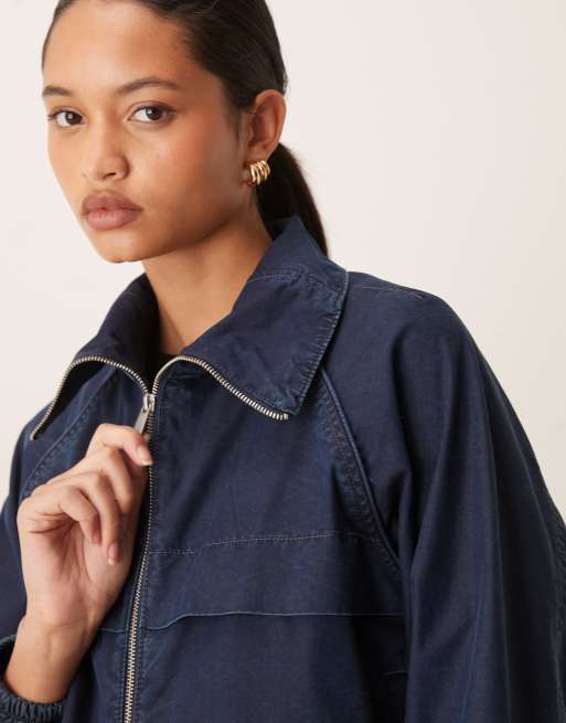 Calvin Klein Jeans – Jeansjacke aus Nylon in dunklem Marineblau, Kombiteil, 3 von 4