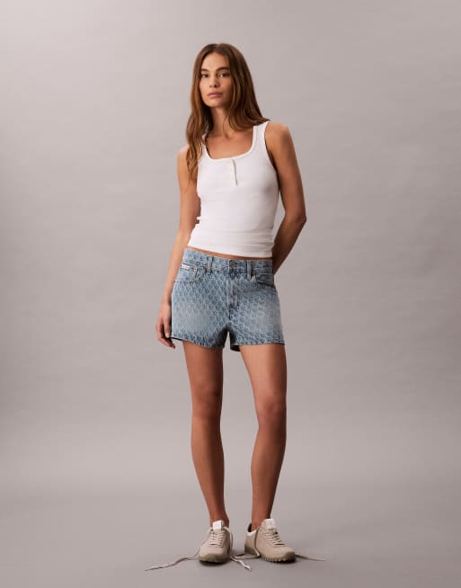 Calvin Klein Jeans – Jeansshorts im 90er-Stil mit verblasstem Monogramm-Muster, 4 von 4