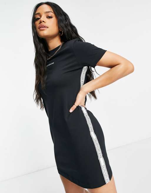 Calvin Klein Jeans Jersey Kleid In Schwarz Mit Logo Asos 