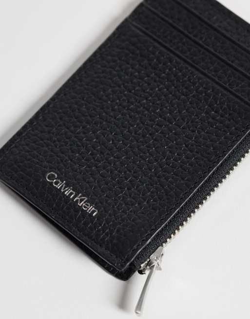 Calvin Klein Jeans – Kartenetui in Schwarz mit Reißverschluss und Folienprägung, 2 von 3