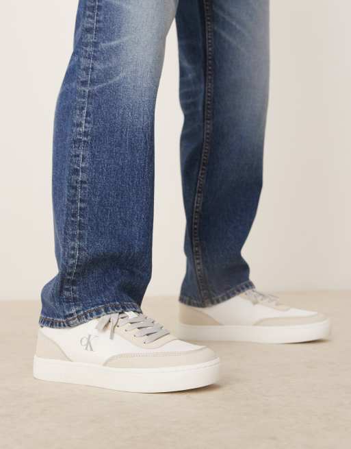 Calvin Klein Jeans – Klassische Cupsole-Sneaker in Beige und Marineblau, 4 von 5