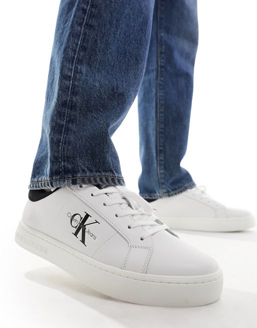 Calvin Klein Jeans - Klassiske og hvide lædersneakers med lav kant og skålformet sål