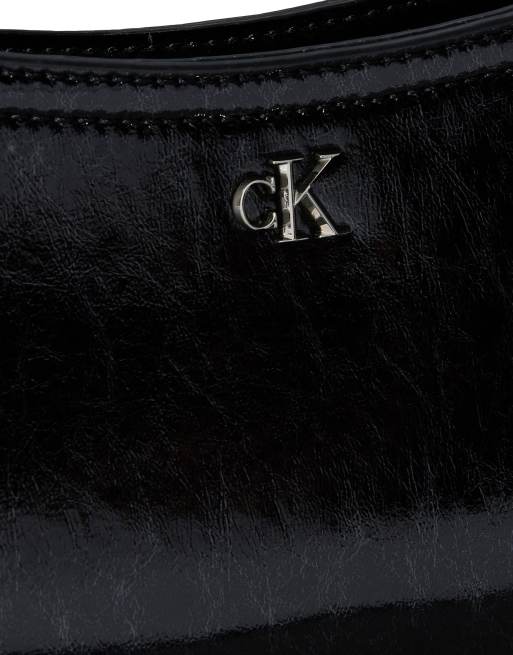 Calvin Klein Jeans - Kleine schoudertas in zwart met metallic logo, 4 van 4