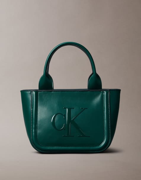 Calvin Klein Jeans - Kleine tote tas met logo en schouderband in groen - view 1