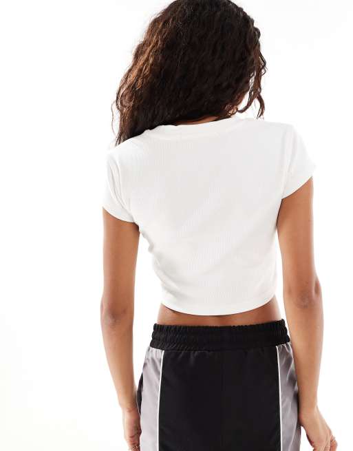 Calvin Klein Jeans – Knapp geschnittenes, geripptes T-Shirt in Weiß, 4 von 4