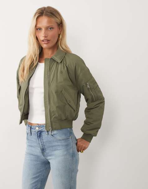 Calvin Klein Jeans kort bomberjacka i nylon med fickdetalj i khaki - view 1