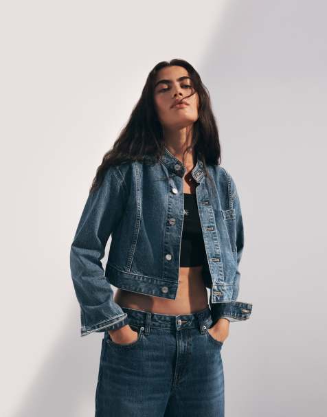 Calvin Klein Jeans krótka kurtka jeansowa zapinana na guziki ze stójką w kolorze niebieskim - view 1