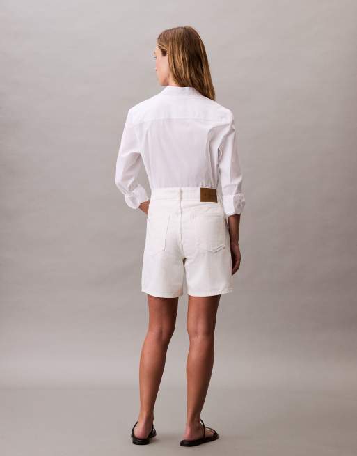 Calvin Klein Jeans – Kultige Jeansshorts im 90er-Stil in Weiß , 3 von 5