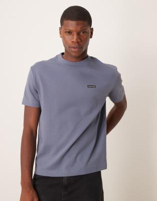 label logo t-shirt in gray