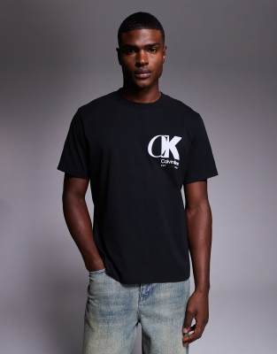 Calvin Klein Jeans Est.1978 Large Chest Logo T-shirt In Black