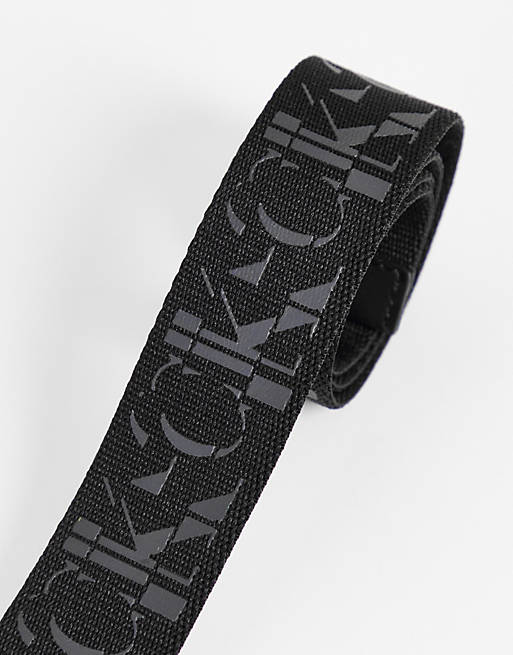 Calvin Klein Jeans – Ledergürtel aus Polyester in Schwarz mit Monogramm-Muster  - BLACK | ASOS