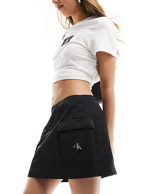 Calvin Klein Jeans - light padded cargo skirt in black