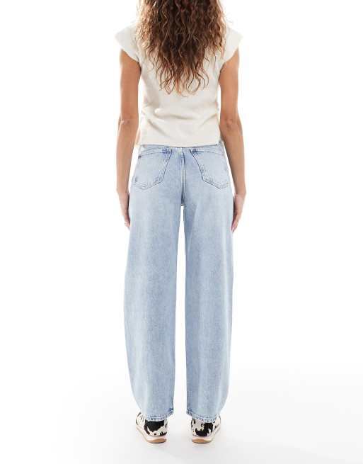 Calvin Klein Jeans – Ljusblå, tvättade jeans med barrelben, 2 av 5