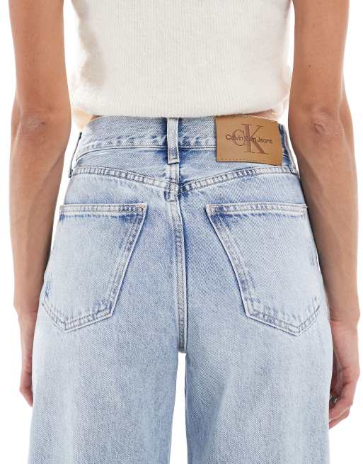 Calvin Klein Jeans – Ljusblå, tvättade jeans med barrelben, 4 av 5