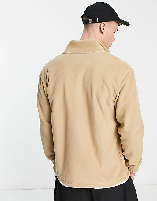 Calvin Klein Jeans – Locker geschnittene Polarfleece-Jacke in Beige mit  Blockfarbendetails und durchgehendem Reißverschluss | ASOS