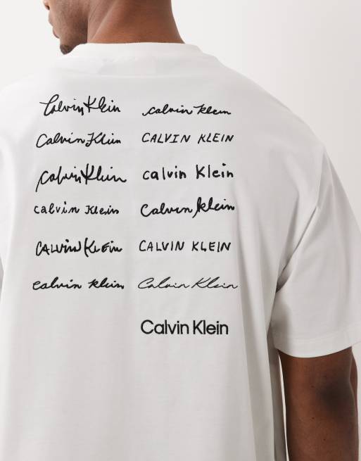 Calvin Klein Jeans – Locker geschnittenes T-Shirt in Weiß mit Grafikprint, 4 von 5
