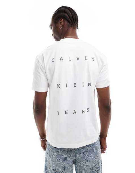 Calvin Klein Jeans – Locker geschnittenes T-Shirt in Weiß mit Rückenprint - view 1