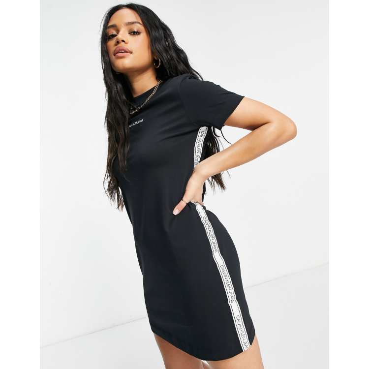 Calvin Klein Jeans Plus MULTI PLACEMENT LOGO DRESS - Jersey dress