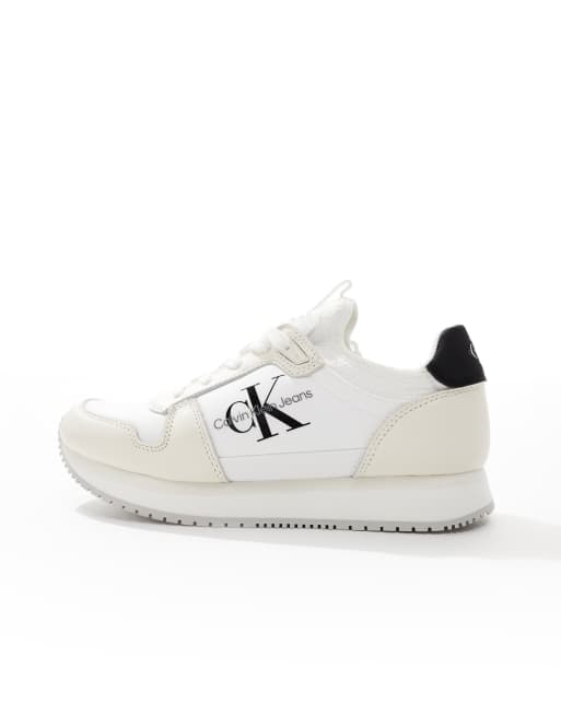   JEANS★ランナー スニーカー★WHITE/BLACK Calvin Klein Jeans logo runner sneakers in white & black | ASOS
