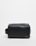 [Calvin Klein Jeans] Calvin Klein Jeans logo washbag in black One Size N A BLACK