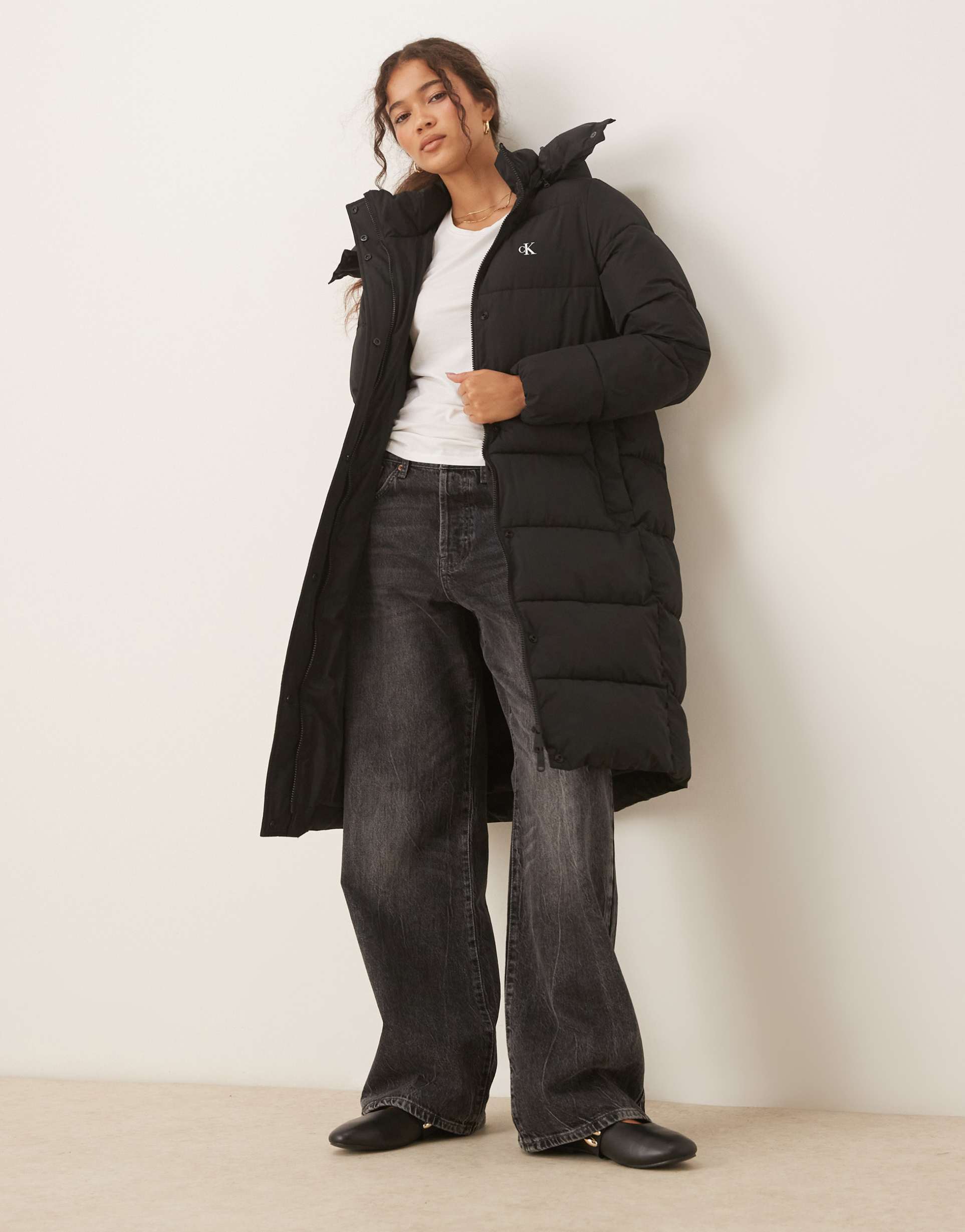 calvin klein jeans long essential puffer jacket in black