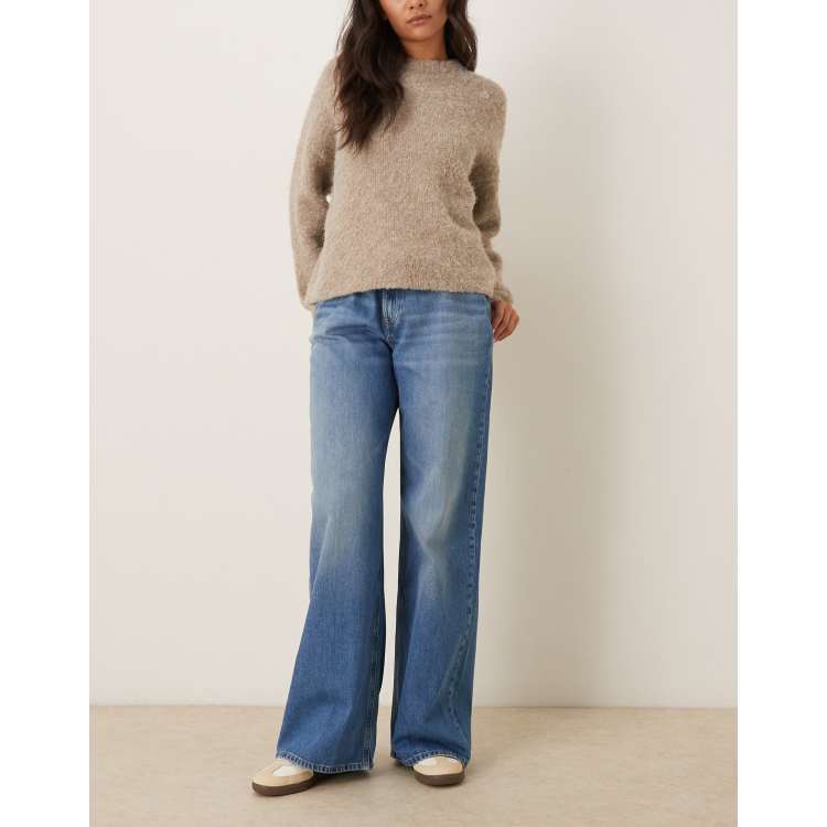 208235501-1-bluestargaze?$