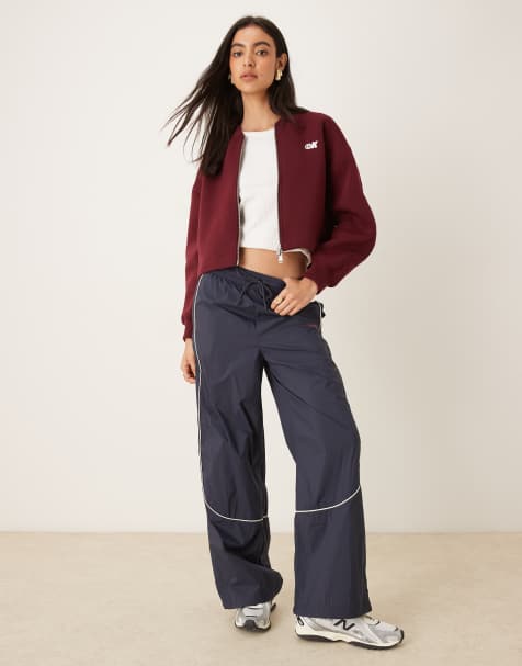 Calvin Klein Jeans – Marinblå, krinklade träningsbyxor i techstil - view 1