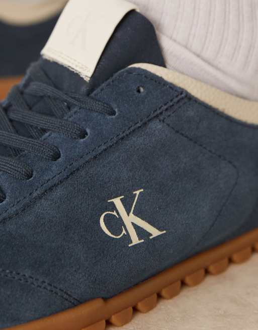Calvin Klein Jeans – Marinblå, låga sneakers i mocka med gummisula, 2 av 5