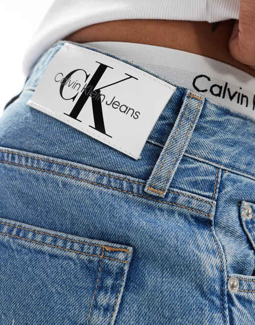 Calvin Klein Jeans – Mellanblå jeans med lös passform i 90-talsstil, 2 av 5