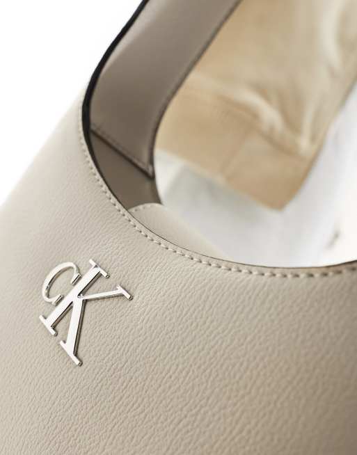 Calvin Klein Jeans - Minimalistische schoudertas met monogram in stone, 2 van 4