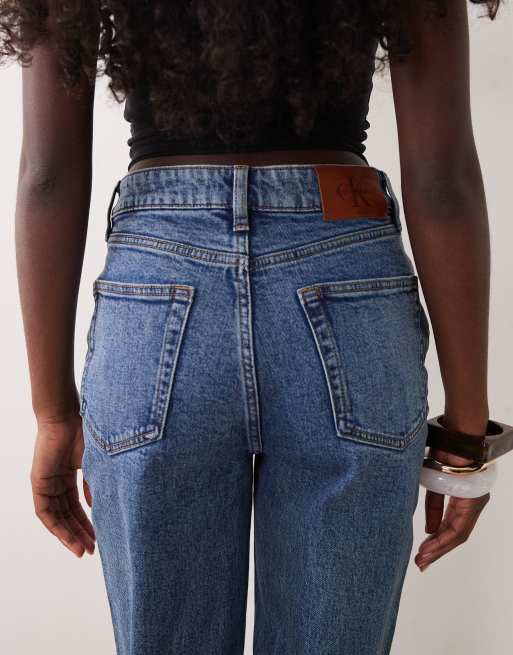 Calvin Klein Jeans - Mom jeans i blå mellemvask, 5 af 5