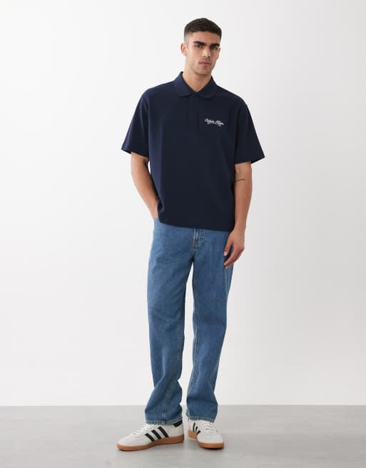Calvin Klein Jeans monogram boxig pikétröja med skriptlogga i mörkblått, 2 av 5