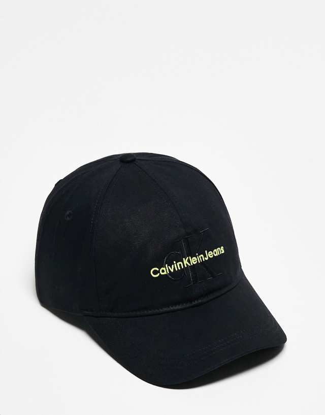 Calvin Klein Jeans monogram cap in black