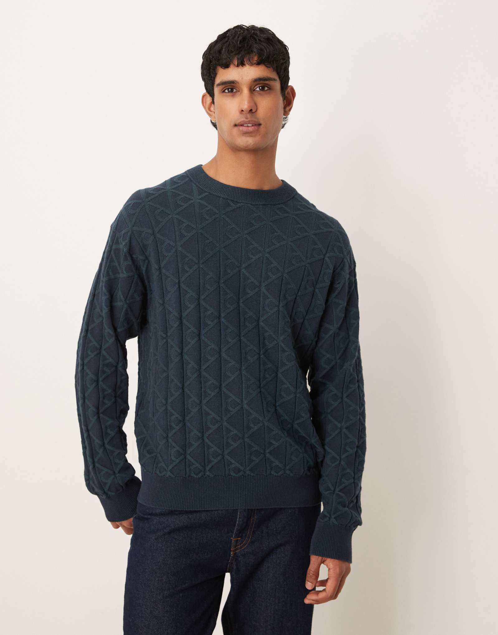 Свитер с круглым вырезом и монограммой Calvin Klein Jeans темно-синего цвета