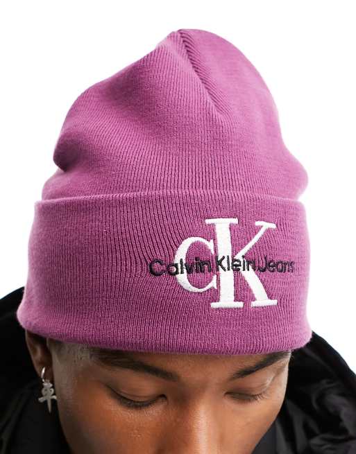 Calvin Klein Women's Placed Logo Beanie, Aubergine (AUB), ONE Size