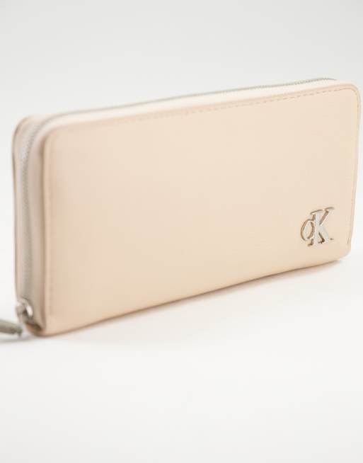 Calvin klein hotsell wristlet wallet