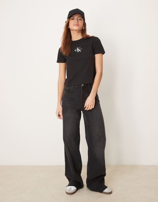 Calvin Klein Jeans monologo baby tee in black, 4 of 4