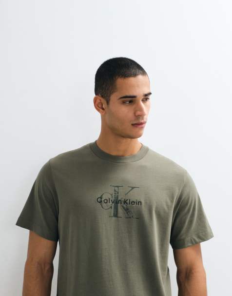 Calvin Klein Jeans monologo distressed graphic t-shirt in khaki green - view 1