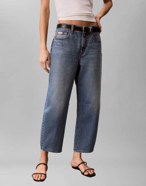Calvin Klein Jeans – Niebieskie jeansy o krótkim fasonie z baryłkowymi nogawkami - view 1