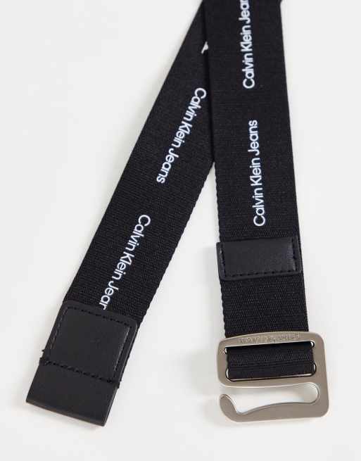 Calvin Klein Jeans – Off-Duty – Svart skärp på 35mm, 4 av 4