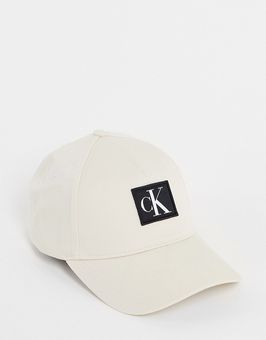 Calvin Klein Jeans organic cotton logo cap in white